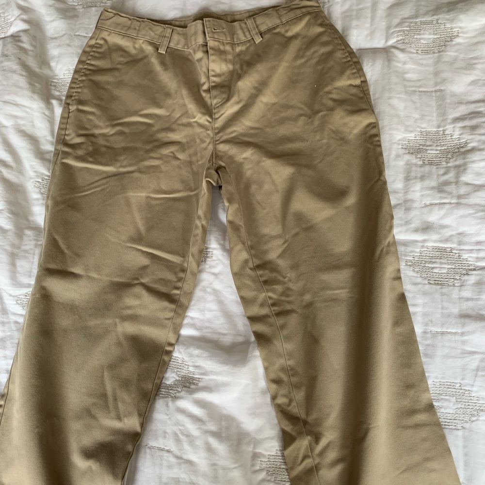Casual khaki pants in good condition